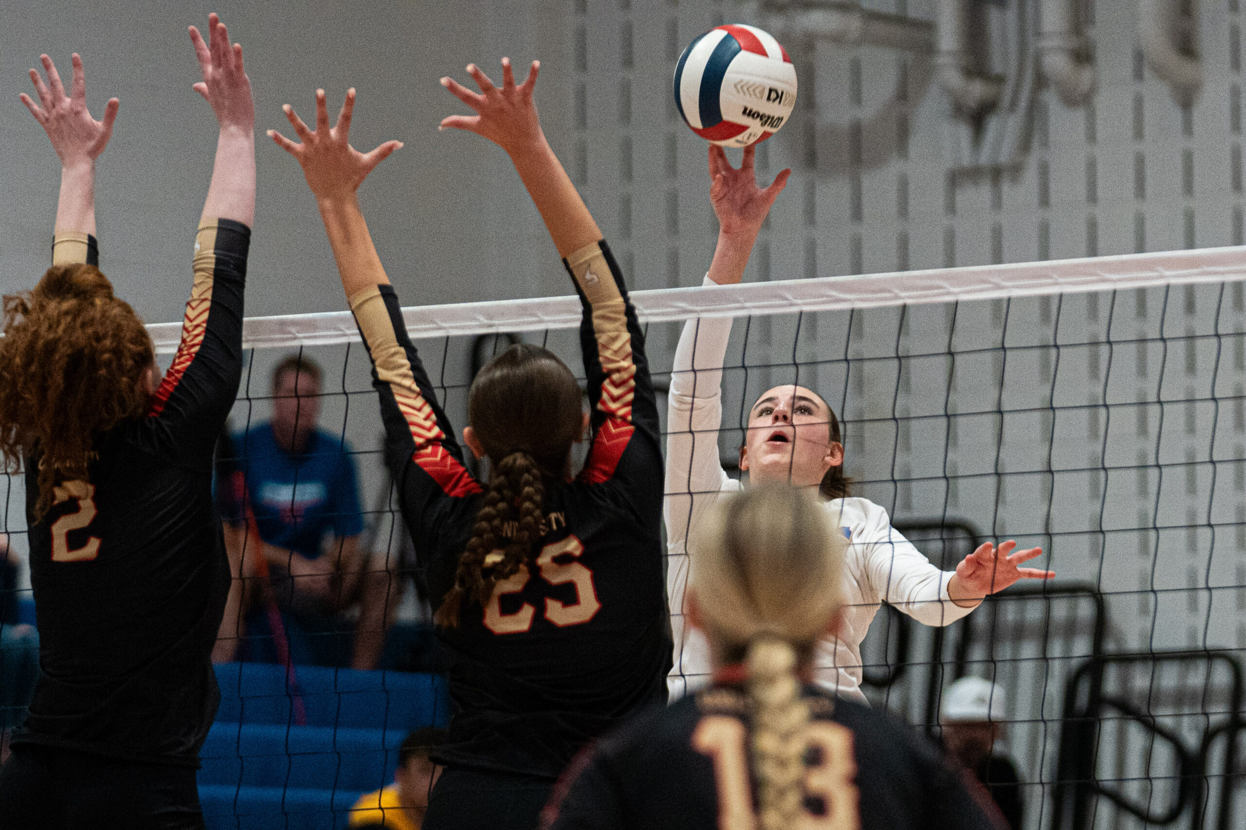Morgantown High volleyball comes back to beat rival University, advances to OVAC title match